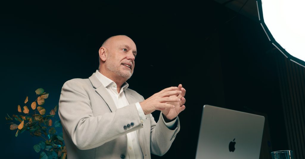 UK business expert to host business growth webinar for construction and building products leaders